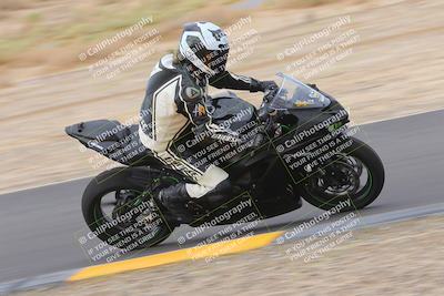 media/Sep-11-2022-SoCal Trackdays (Sun) [[81b7e951af]]/Turn 9 Inside (910am)/